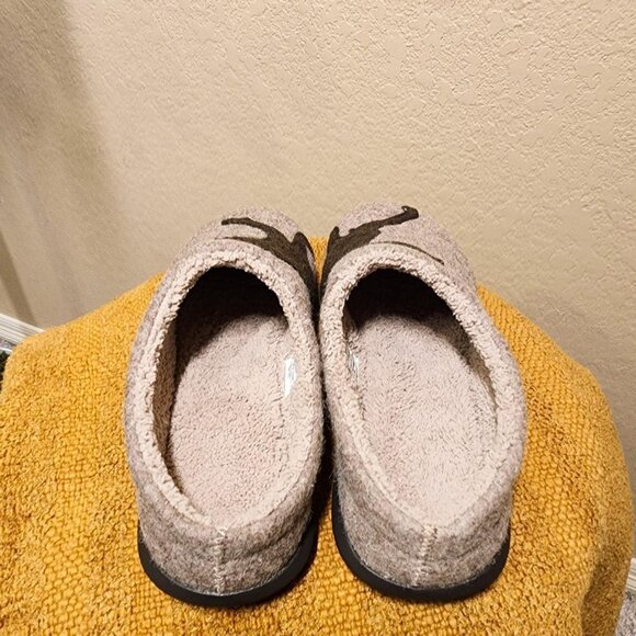 L.L.Bean Women's Grey and Brown Slippers - Picture 2 of 5